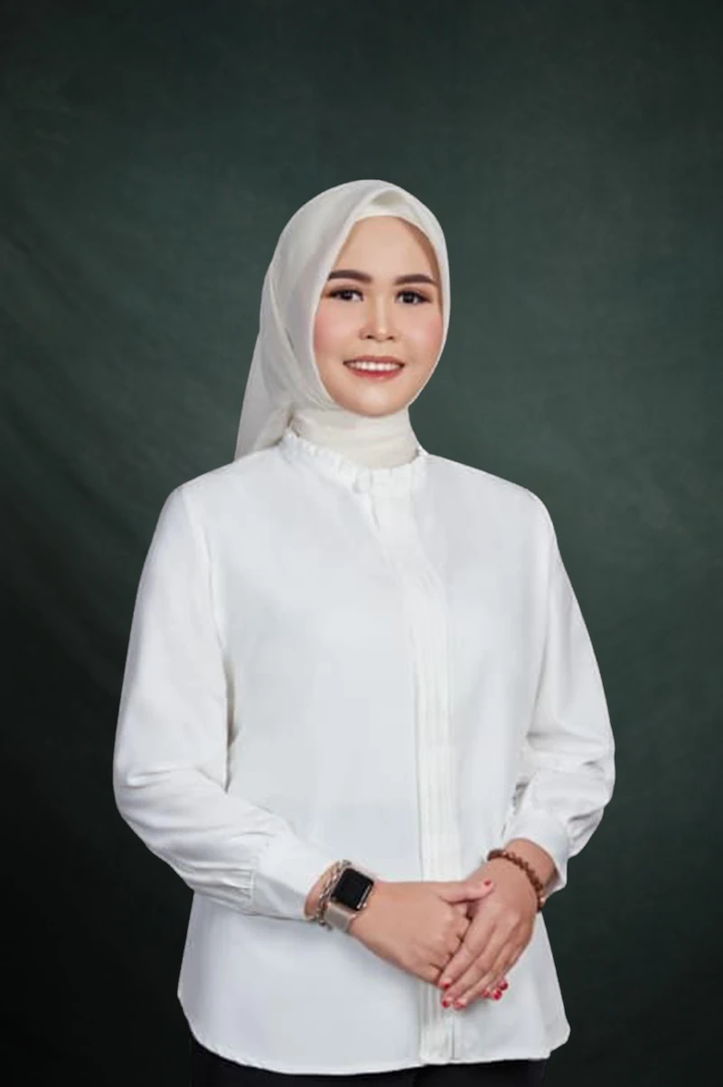 Hj. El Firsta Nopsiamti, A.R., S.H. (Wakil Ketua I DPRD)