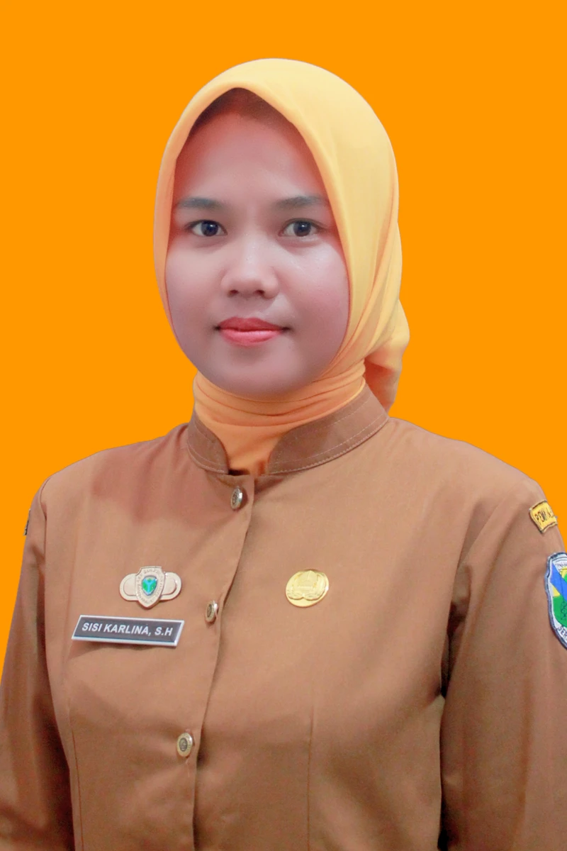 Sisi Karlina, S.H. (Penata Layanan Operasional)